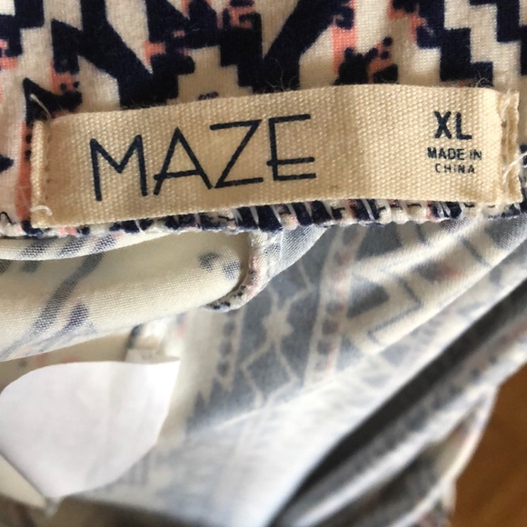 Beautiful flare pants - Picture 2 of 2